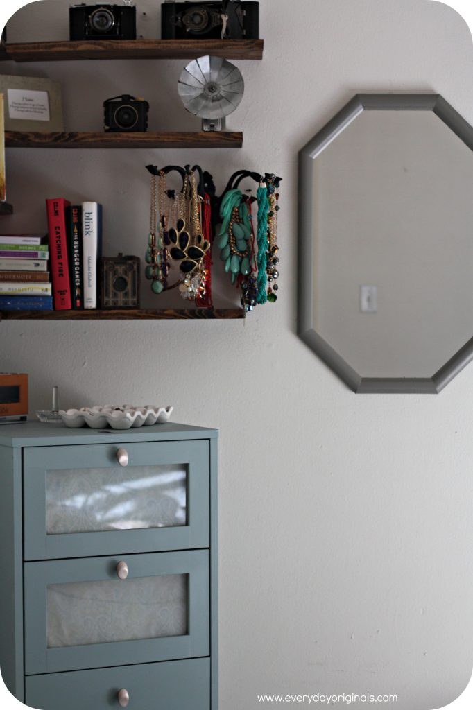 mirror and dresser.jpg